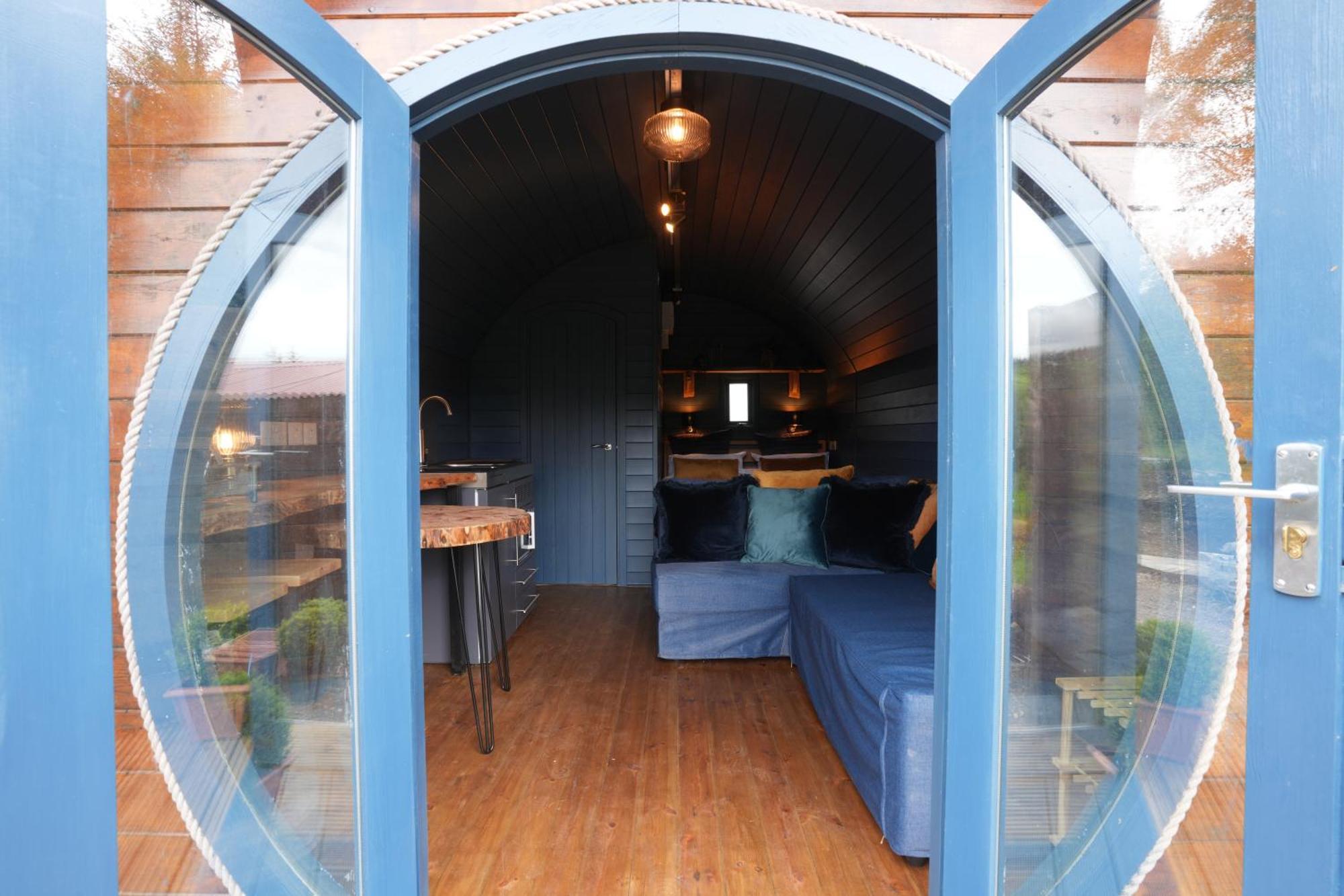 Kingswood Lodges Fort William Exterior foto