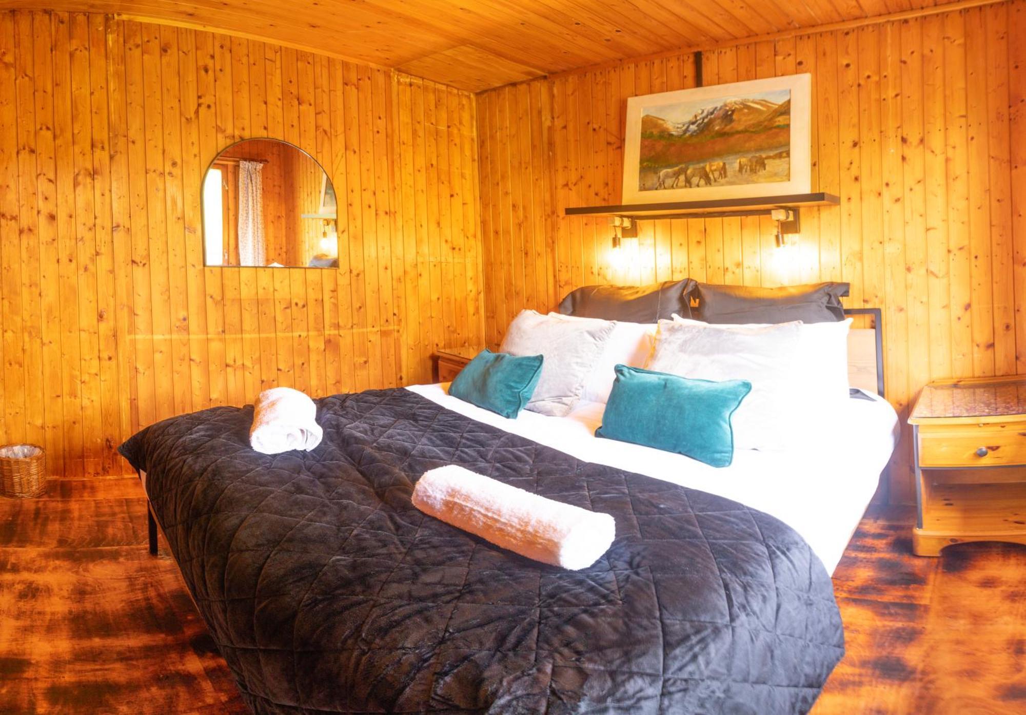 Kingswood Lodges Fort William Exterior foto