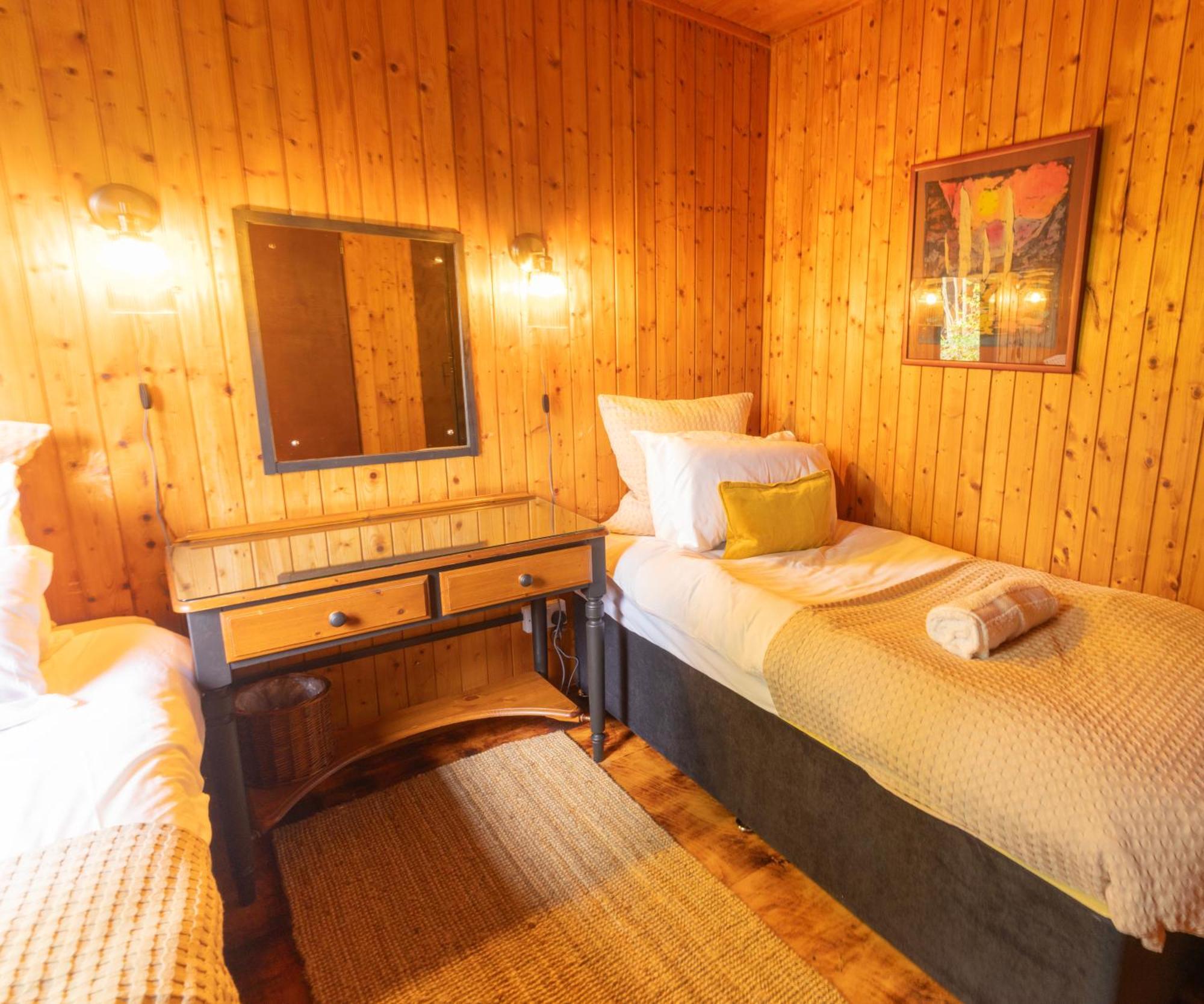 Kingswood Lodges Fort William Exterior foto